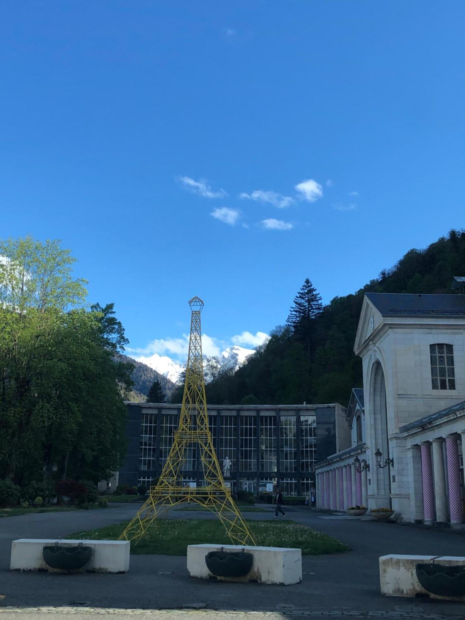 Appart T 3 Bagneres-De-Luchon Vue Montagne - Piscine Mi Juin Exterior foto